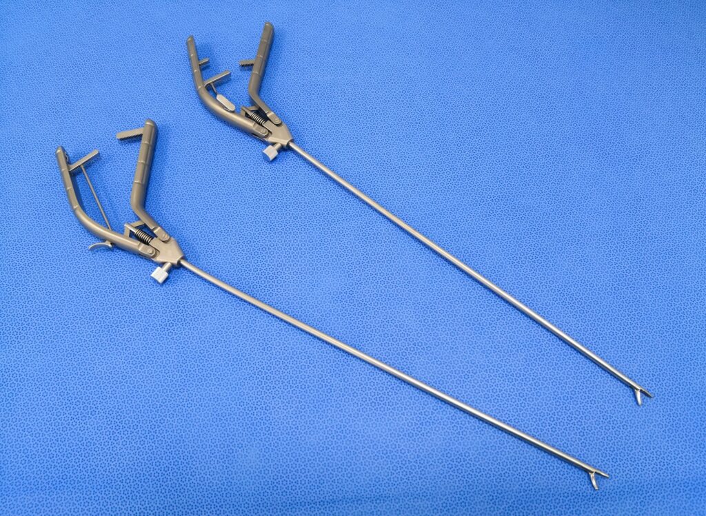 Laparoscopic Needle Holders
